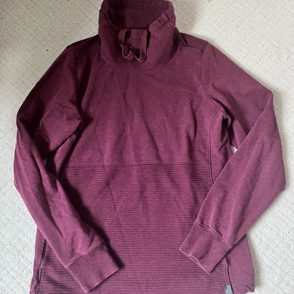 L.L.Bean  Women's Maroon  Pullover Workout Hoodie Size Small